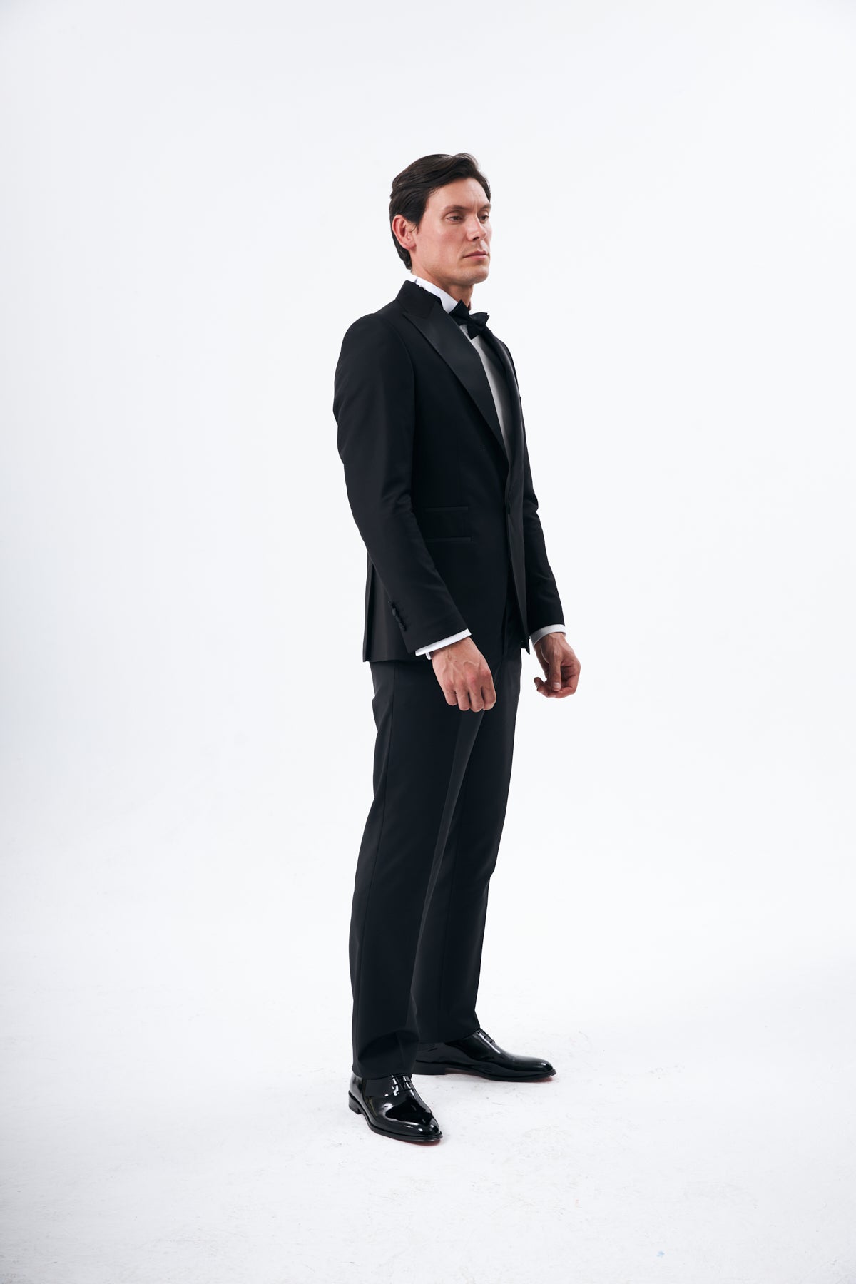 Black Peak Lapel Tuxedo