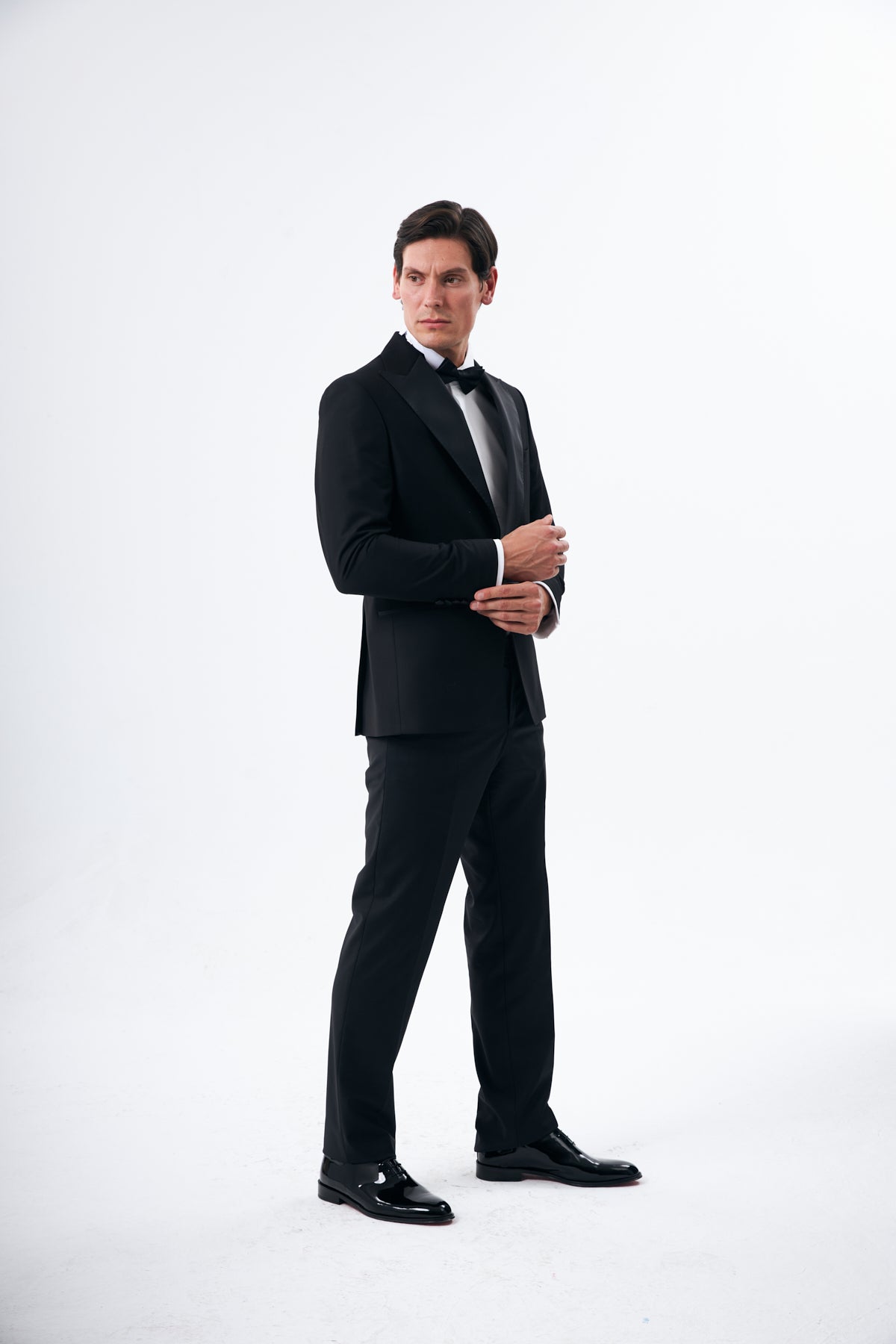Black Peak Lapel Tuxedo